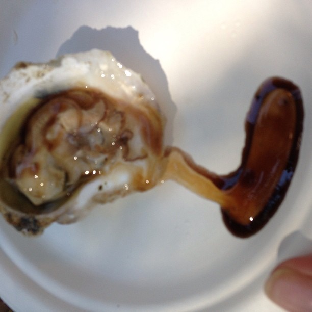 @FrenchLaundry oyster with banyuls and smoked onions @Cochon555 #HeritageFire